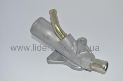 Кронштейн нижнего патрубка радиатора (тройник) Isuzu NQR71 Богдан Атаман  8981669920 . 8973717750