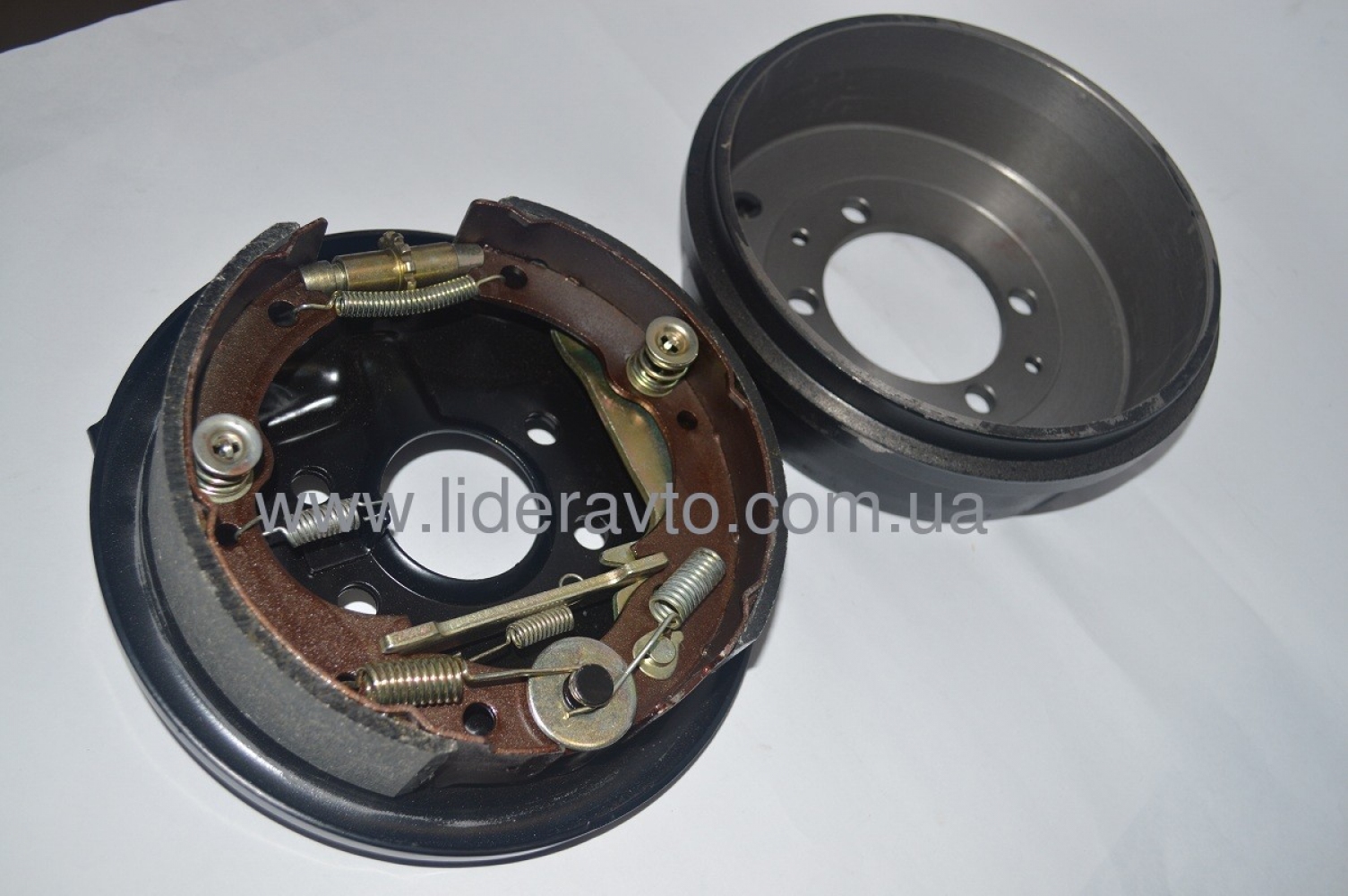 Барабан ручного гальма ISUZU NQR75/71/70, БОГДАН А-091, А-092 в зборі 8970339891