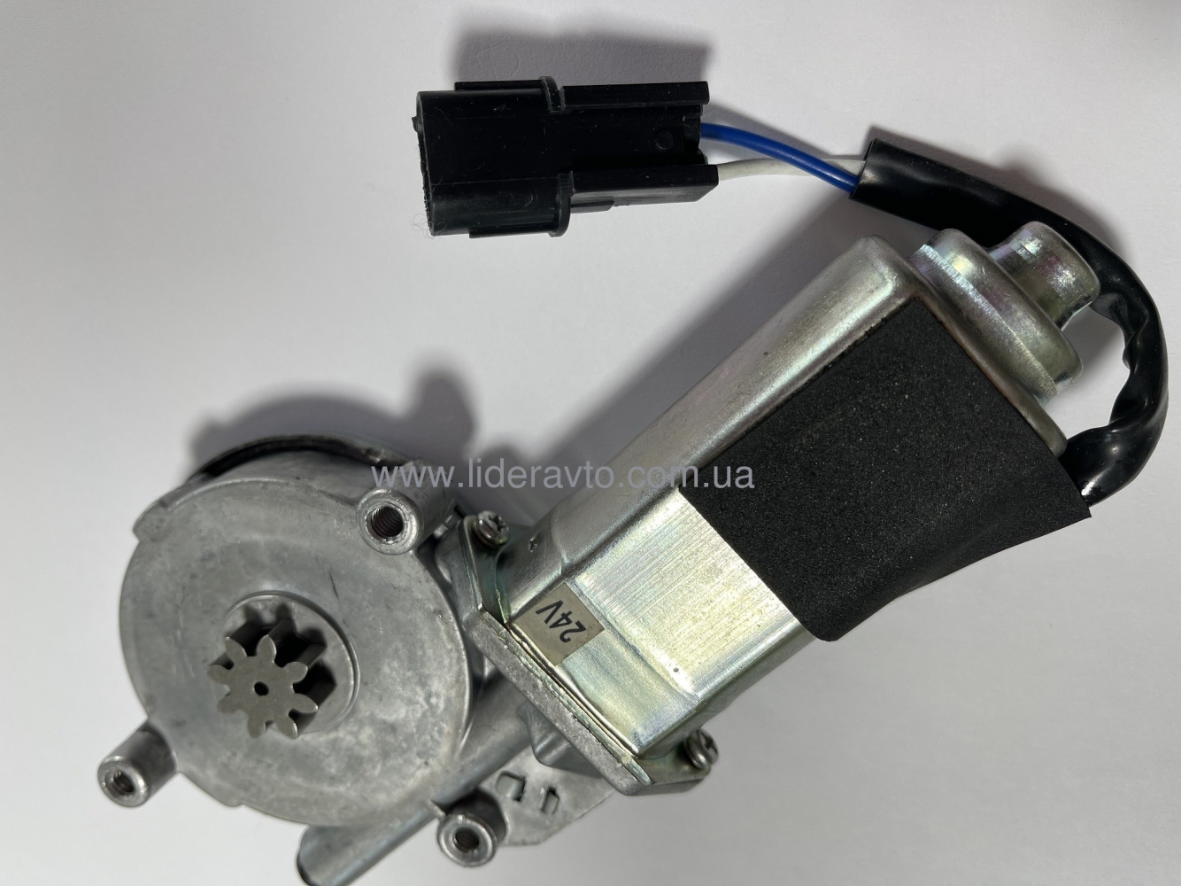 Двигун склопідіймача ISUZU NQR71 Богдан 8978984790 правий