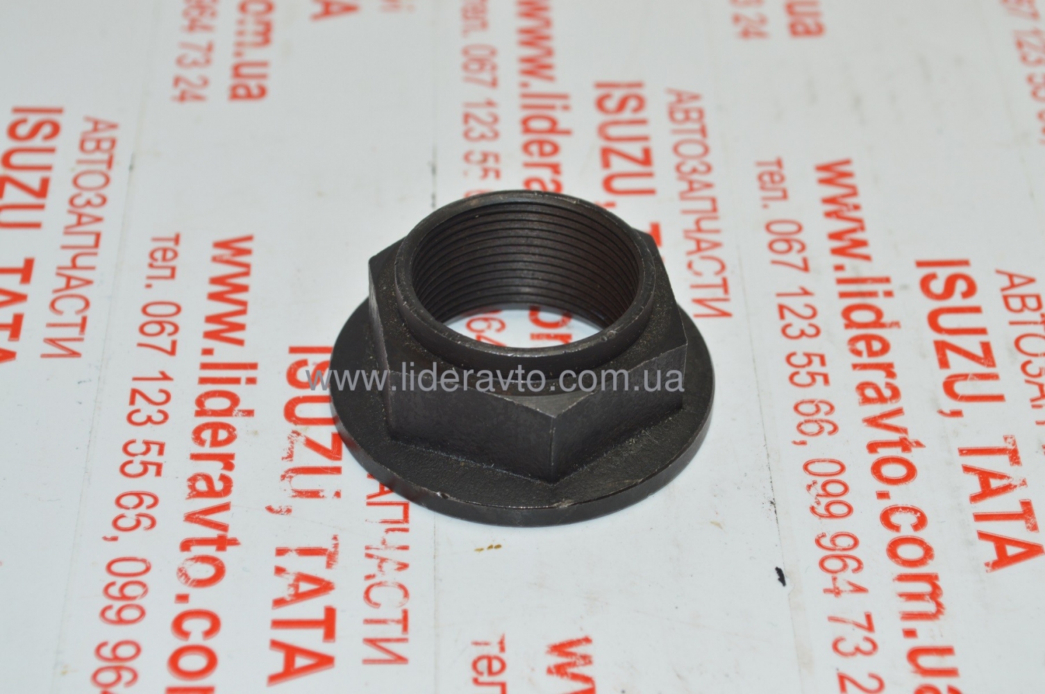 Гайка фланца хвостовика редуктора заднего моста Эталон, I-VAN, ТАТА 266135306504