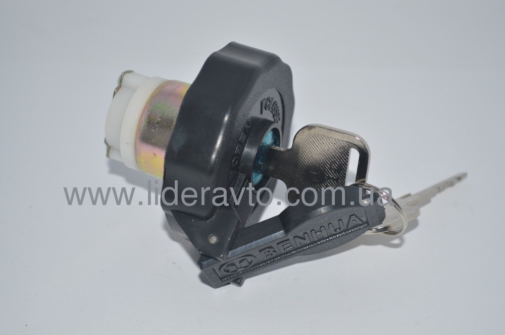 Крышка топливного бака БОГДАН А-091, А-092, ISUZU NQR