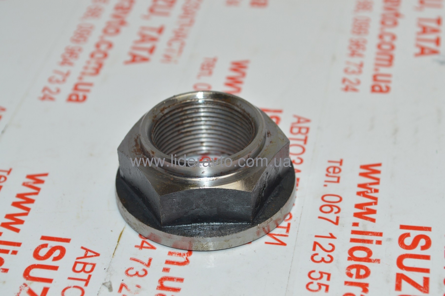 Гайка карданного вала (подвесного подшипника/фланца КПП) Эталон, ТАТА 0424110072J 