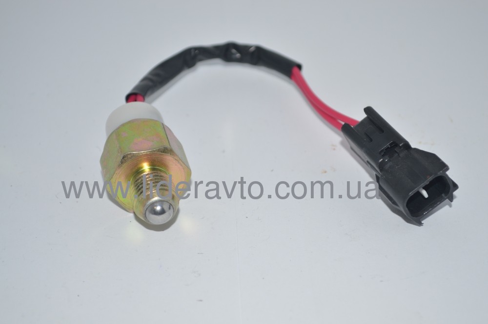 Датчик горного тормоза с фишкой ISUZU MXA5R БОГДАН 8980371590, 8980230500