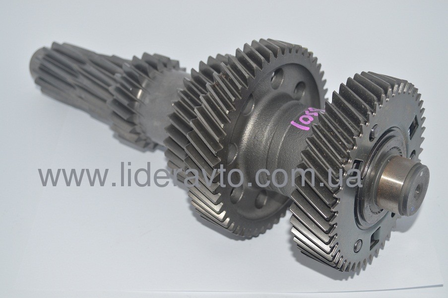 Вал промежуточный Богдан А-092, ISUZU КПП MYY5T оригинал 8973806301