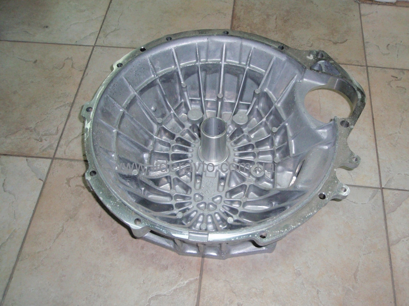 Картер сцепления КПП MYY5T БОГДАН , ISUZU  8972370996, 8972370995 