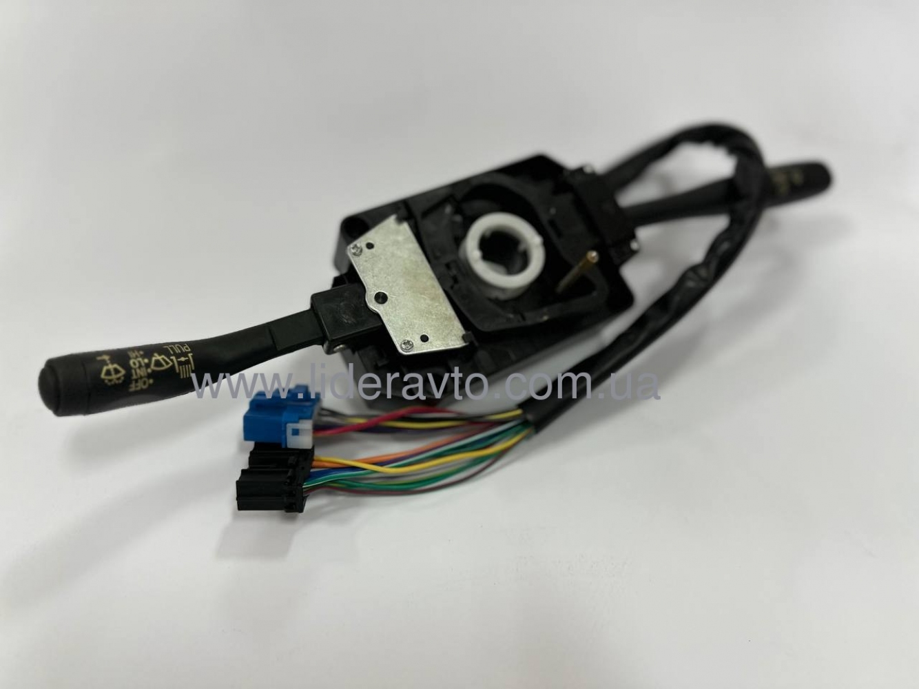 Переключатель подрулевой  ISUZU NQR71/70/75  БОГДАН А-092 8973835170