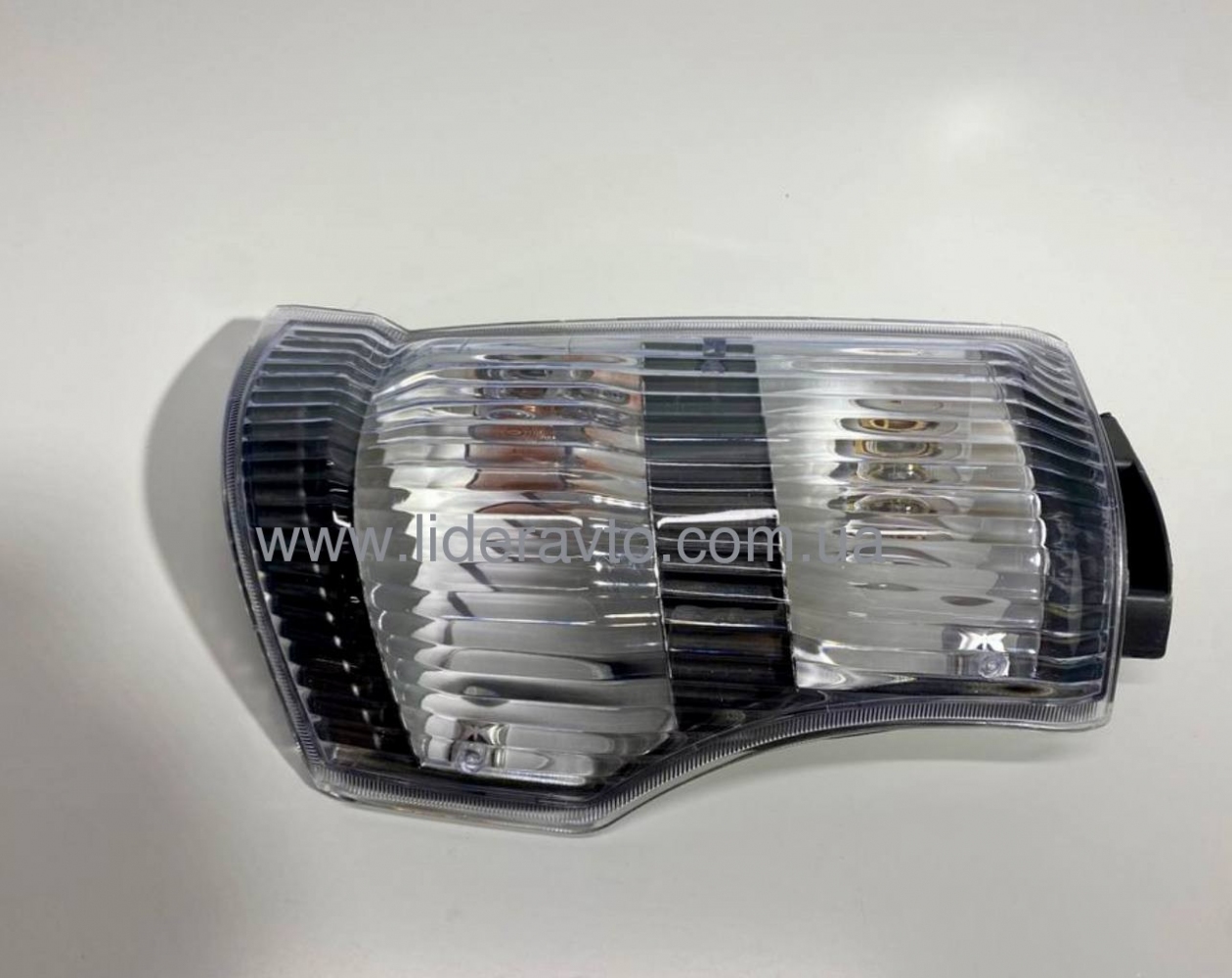 УКАЗАТЕЛЬ ПОВОРОТА ISUZU NPR/NQR ПЕРЕДНИЙ ЛЕВЫЙ ISUZU NPR/NQR 8980108920