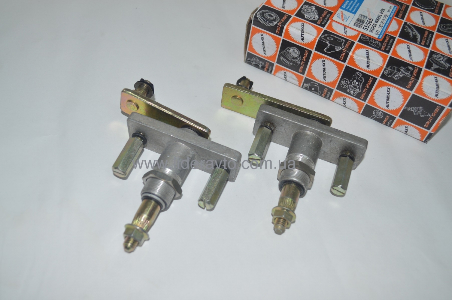 Вал рычага стеклоочистителя левый + правый TATA (613 EI,EII, EIII) Эталон, I-VAN (к-т 2шт) 264282400131