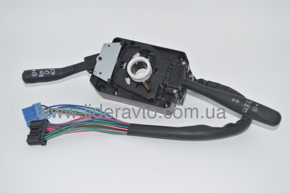 Переключатель поворотов ISUZU NQR71/70/75  БОГДАНА-091/А-092 8973835170/8973640780