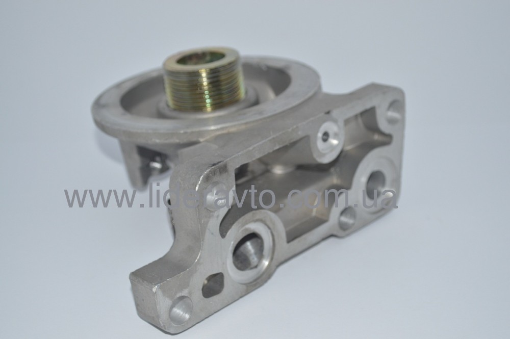 Кронштейн масляного фильтра ISUZU 4HG1/4HG1-T БОГДАН АТАМАН  8970966774