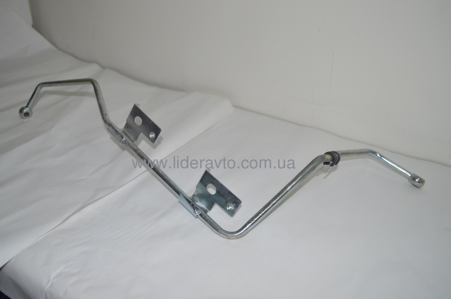 Трубка подачі масла на турбокомпресор ISUZU 4HG1-T, БОГДАН Туреччина 8973729362