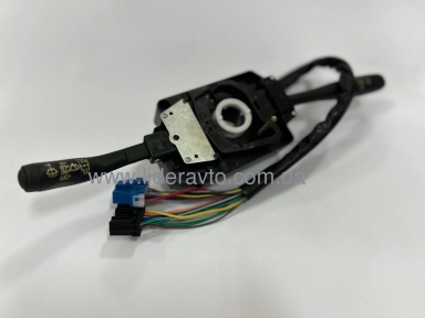 Переключатель поворотов ISUZU NQR71/70/75 БОГДАНА 8973835170/8973640780